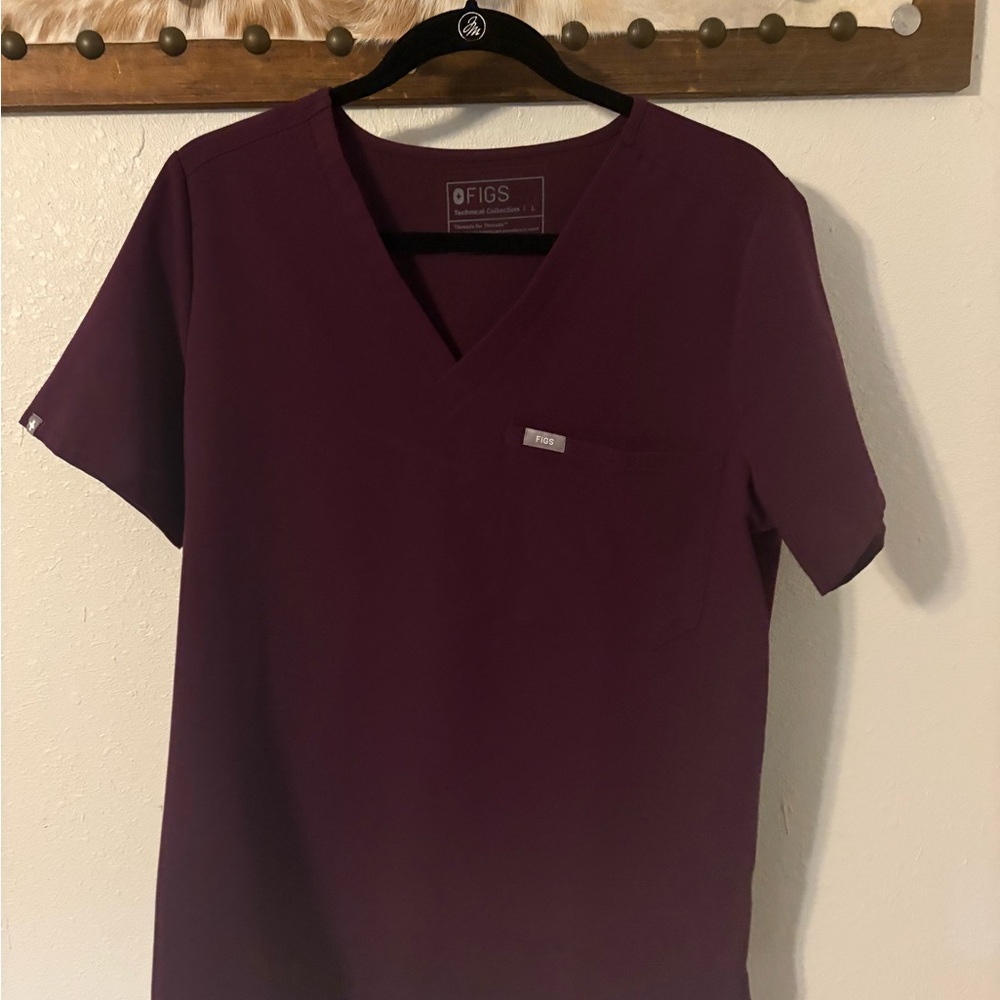 Figs Women's V-Neck Top Dark Purplish - Picture 5 of 8